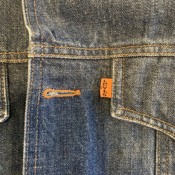 Vintage 1970's Levi's Dark Wash Split Back Denim Jacket Size Small - Picture 3 of 14
